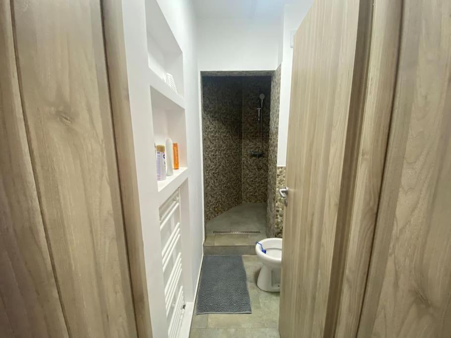 Cozy Studio 10 Min Away From Th Center Of The City Bukares Bagian luar foto